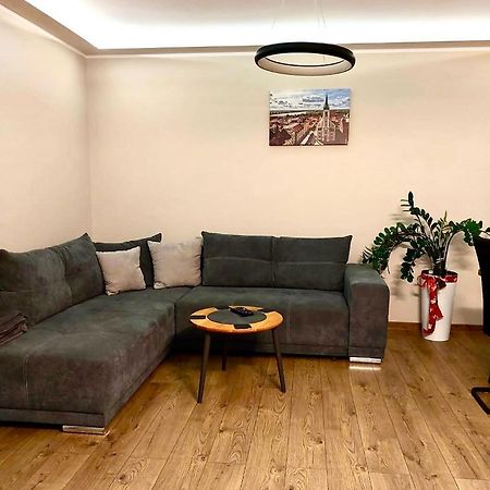 Apartament Sajowy Z Miejscem Postojowym W Garazu Podziemnym Apartment Torun Exterior photo